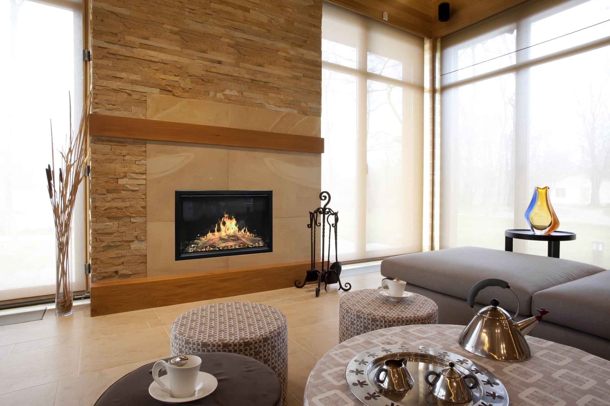 Modern Flames 54-inch Orion Traditional Virtual Electric Fireplace